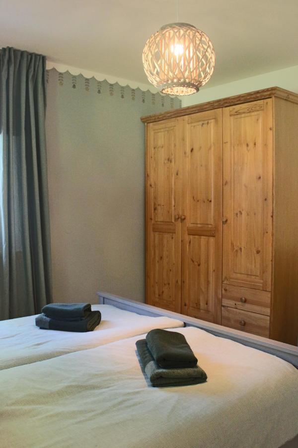 Moderne Im Skandinavischen Stil Am Waldrand Appartamento